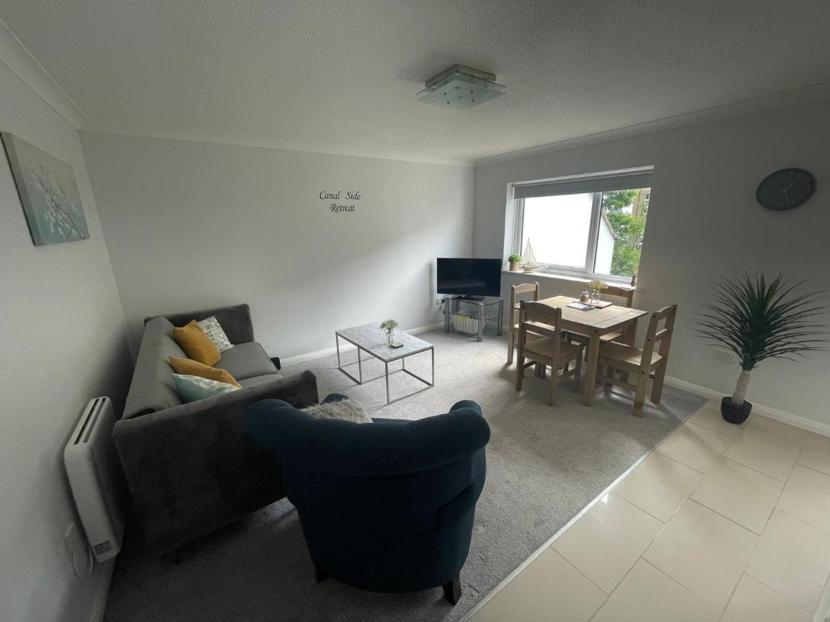 Canal Side Retreat - 2 Bedroom Apartment Heybridge  Exterior foto